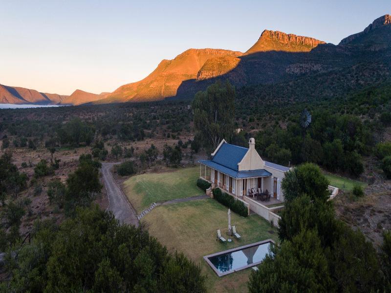 Mount Camdeboo Private Game Reserve By Newmark Graaff Reinet Exterior photo